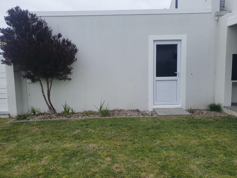 3 Bedroom Property for Sale in Sunningdale Western Cape